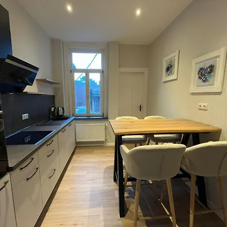 Cozy, Neue 3 Altstadt גוסלר