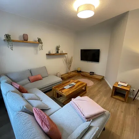 Cozy, Neue 3 Altstadt גוסלר